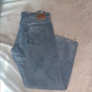 Boyfriend Levi’s Jeans
